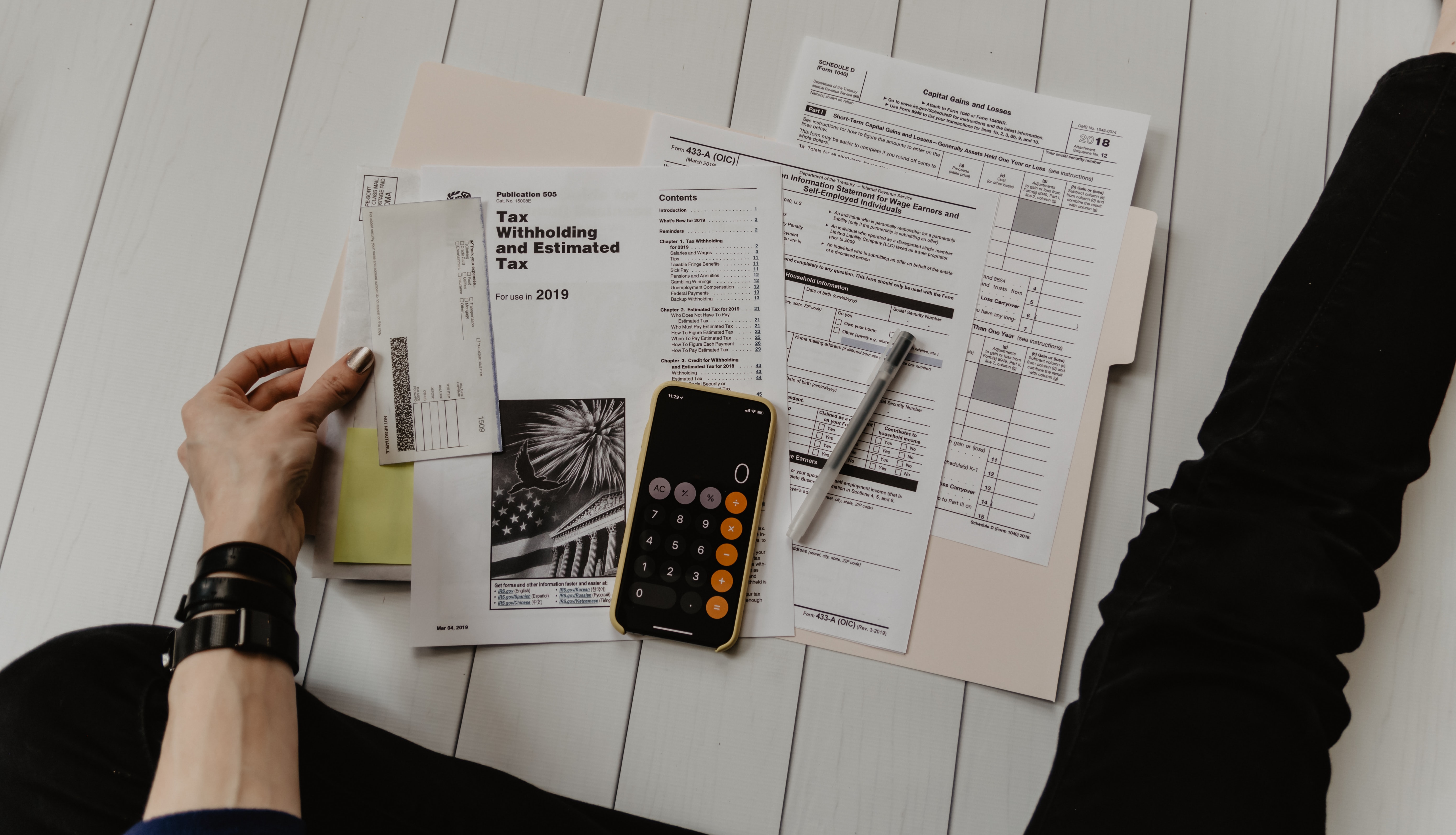 iPhone, tax statements